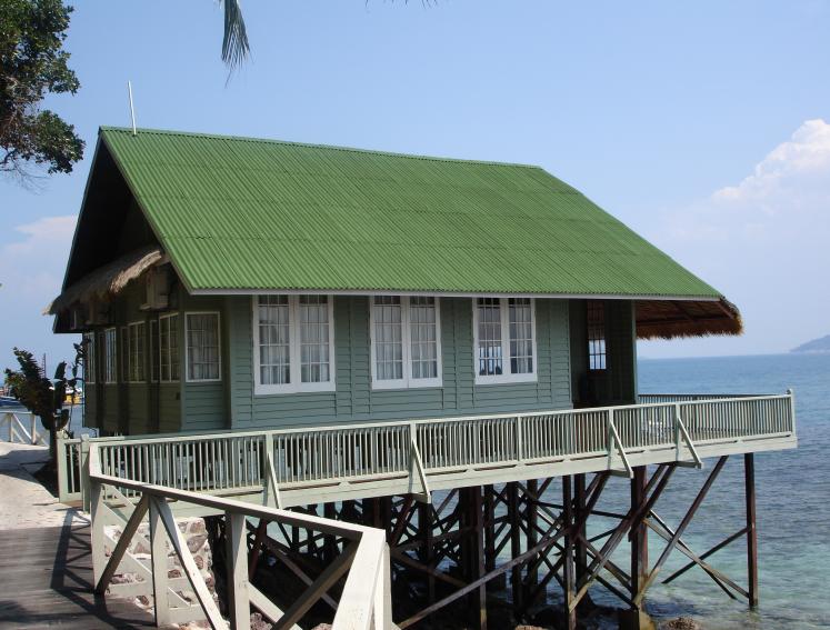seaside project with Onduline Classic roofing